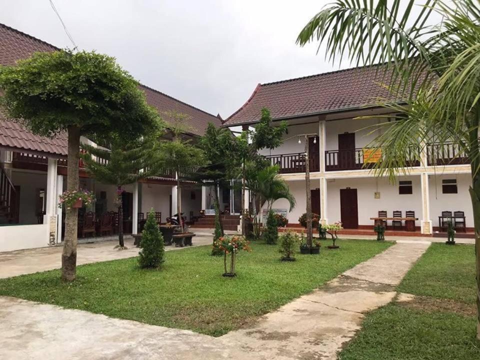 Riverside Garden Hostel Vang Vieng Extérieur photo