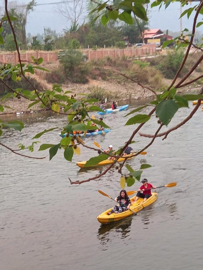 Riverside Garden Hostel Vang Vieng Extérieur photo